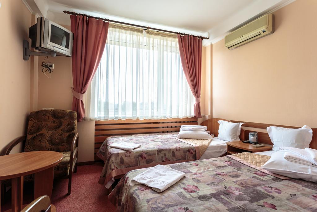 Druzhba Service Hotel 키예프 외부 사진